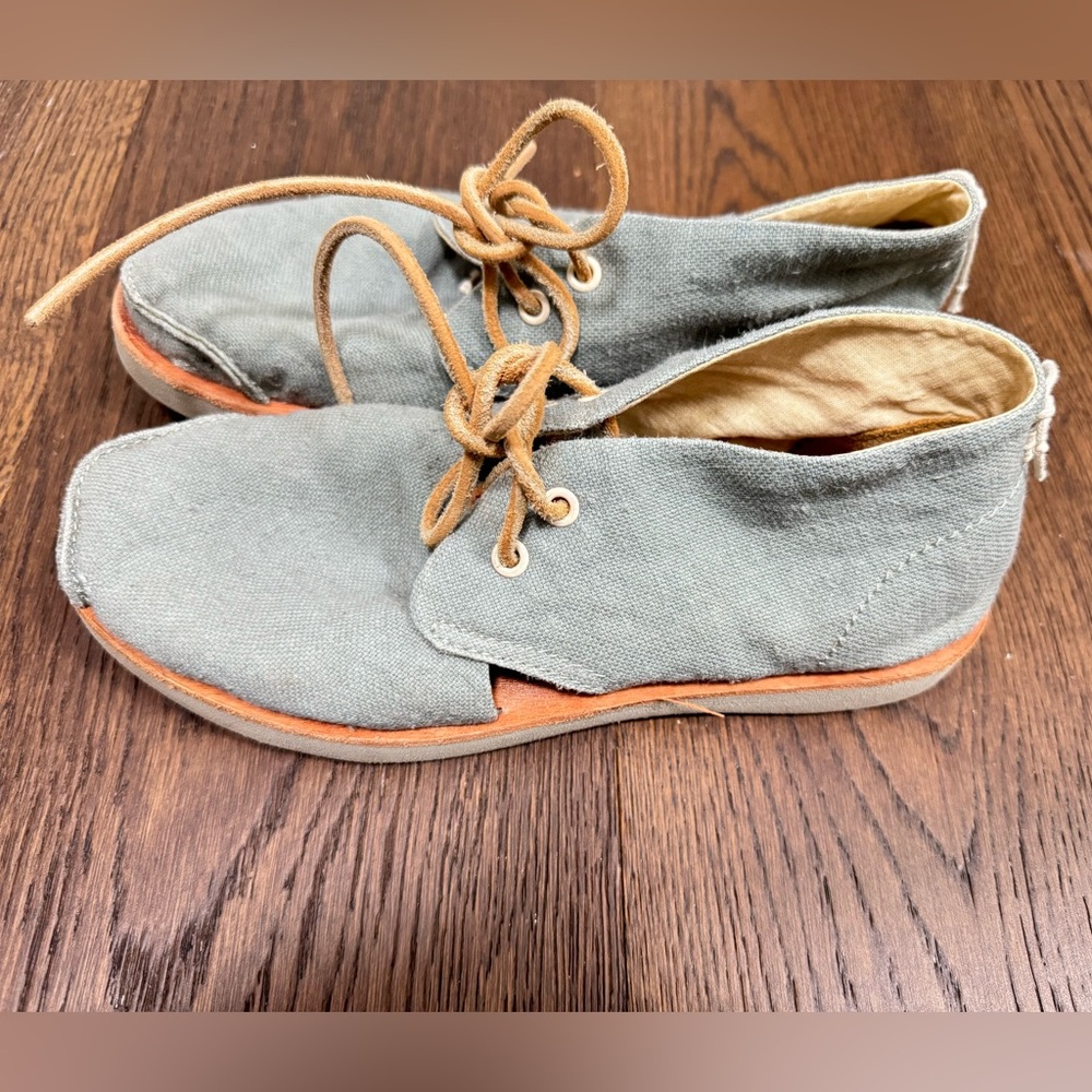 Sundance Women's Flats in light blue and Tan